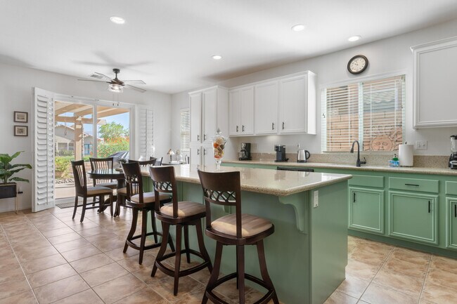 Building Photo - 82664 Heston Dr