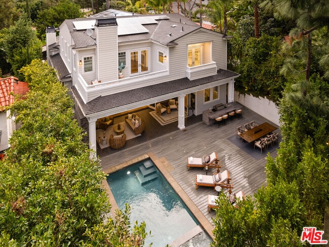 Building Photo - 1836 Laurel Canyon Blvd