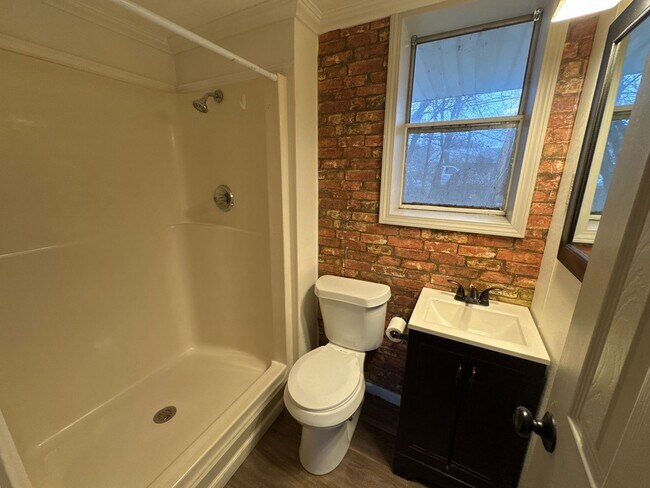 Building Photo - 721 US-62