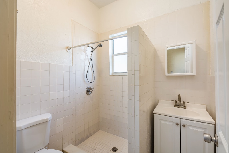 Building Photo - 1610 E 19th Ave