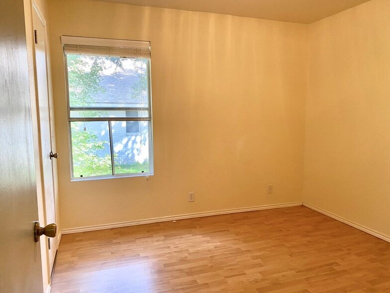 Building Photo - 6905 Gabion Dr