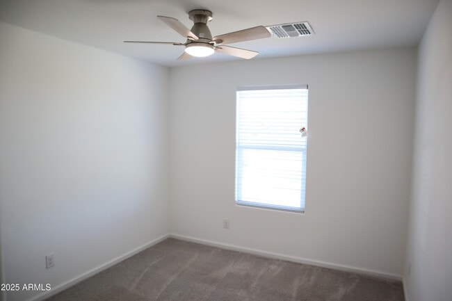 Building Photo - 1267 W Flowstone Trl