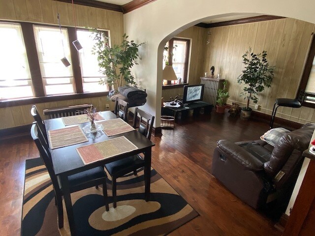 Building Photo - 3704 W National Ave