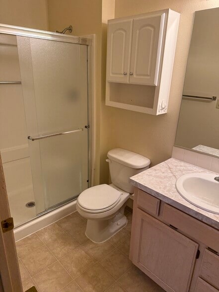 Building Photo - 3418 E 57th Ave