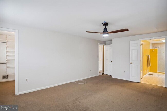 Building Photo - 15608 Wapello Way