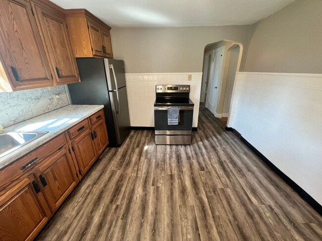 Building Photo - Beautiful Single Family Home in East Sprin...
