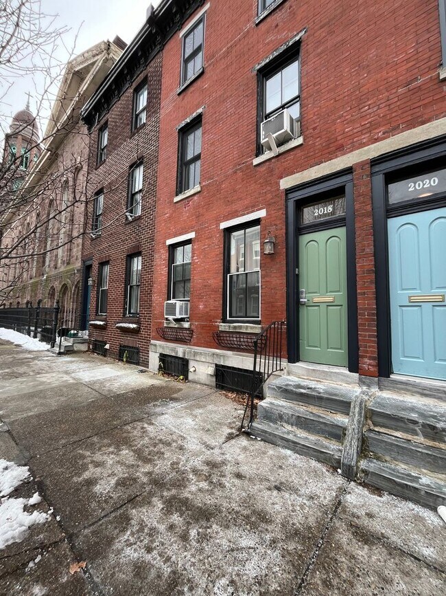 Bright Studio Condo in Graduate Hospital! 2018 Christian St Philadelphia PA 19146 Apartment