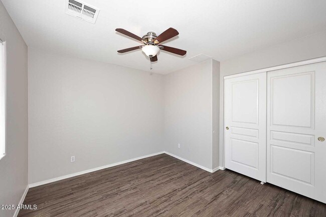 Building Photo - 29237 N Yellow Bee Dr