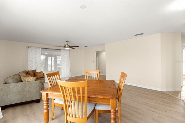 Building Photo - 9770 SW 92nd Place Rd