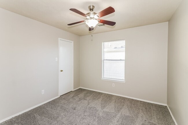 Building Photo - 21630 Bowcreek Ln