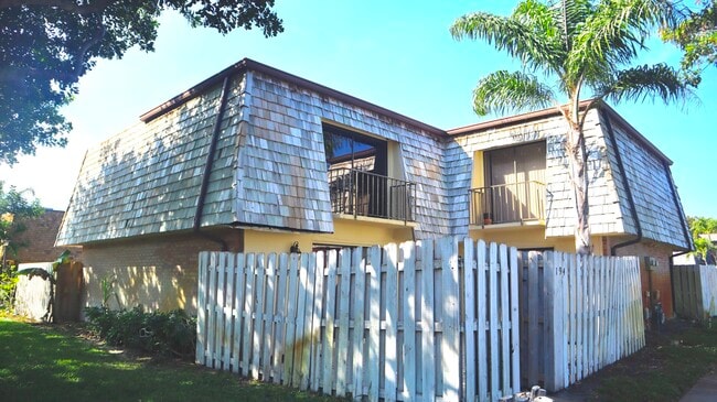 Building Photo - 194 Lake Arbor Dr