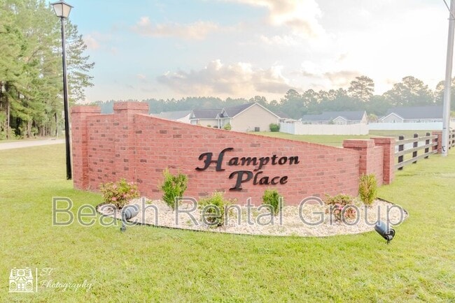 Building Photo - 246 Macarthur Dr