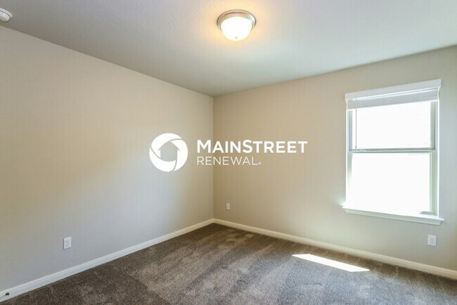 Building Photo - 4 Bedroom Pet-Friendly Home in San Antonio, TX with Main Street Renewal
