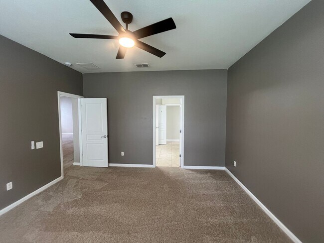 Building Photo - 13244 Strode Ln