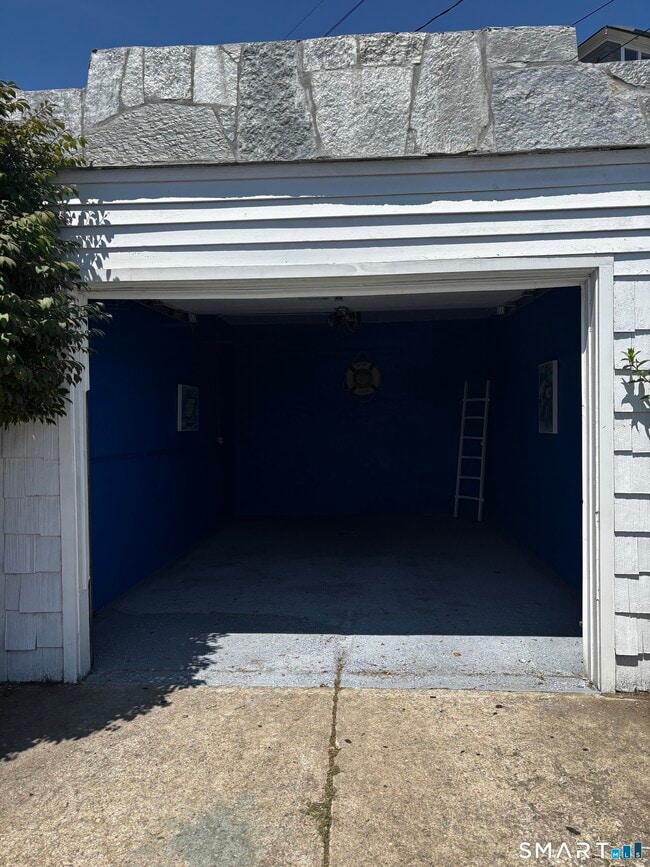 Building Photo - 49 Seaview Ave