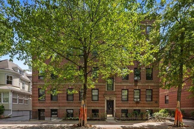 Building Photo - 36 Linnaean St