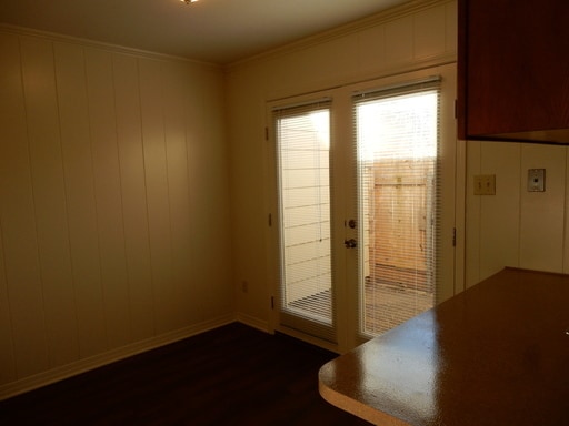 Building Photo - River Oaks Townhouse 3 bed/ 2.5 bath