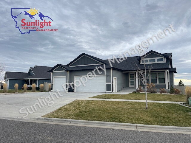 Building Photo - Spacious 4-Bedroom, 3-Bath Home in Desirable Neighborhood – Available February 1, 2026