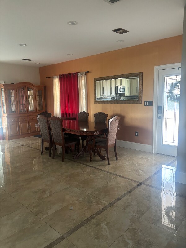 Building Photo - 3613 Ripplingbrook Ct