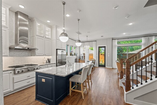 Building Photo - 1711 Leilani Dr