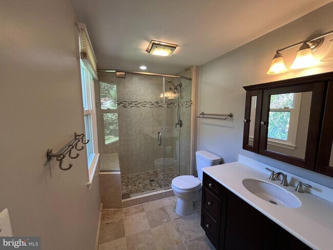 Building Photo - 6516 Cape Ct