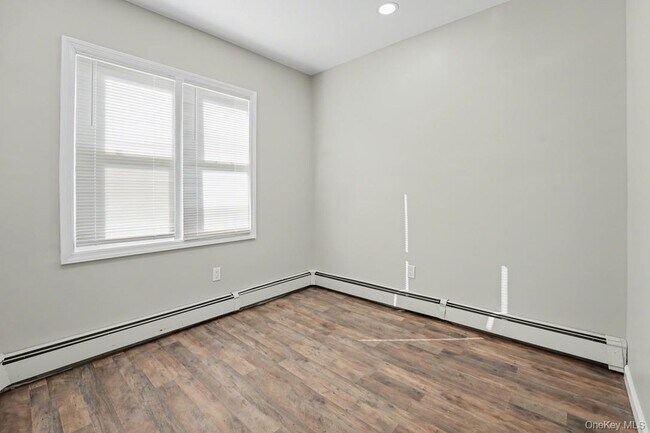 Building Photo - 7 S Atlantic St