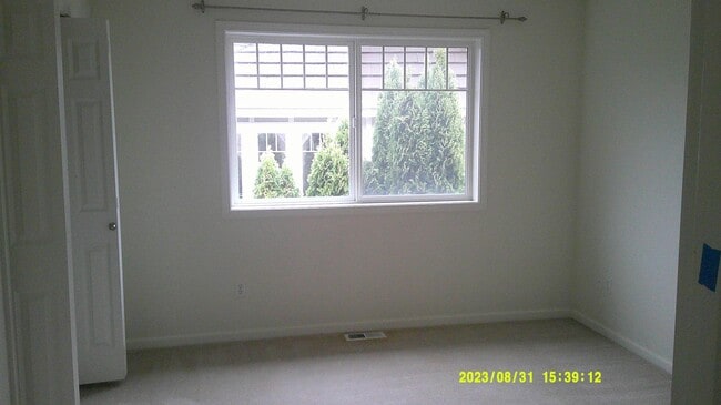 Building Photo - 4967 NW Lavender Cir