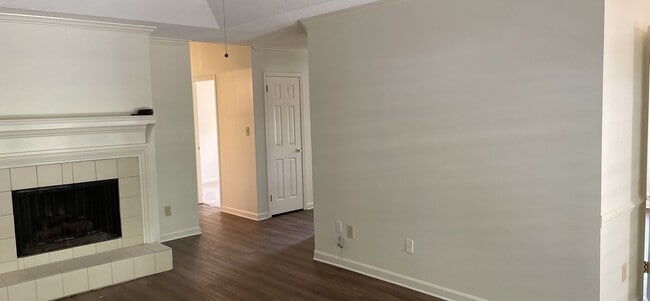 Building Photo - 1830 Young Farm Rd