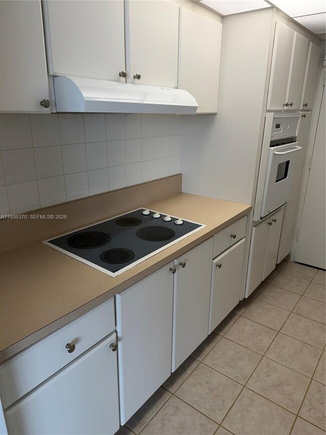 Building Photo - 1200 West Ave