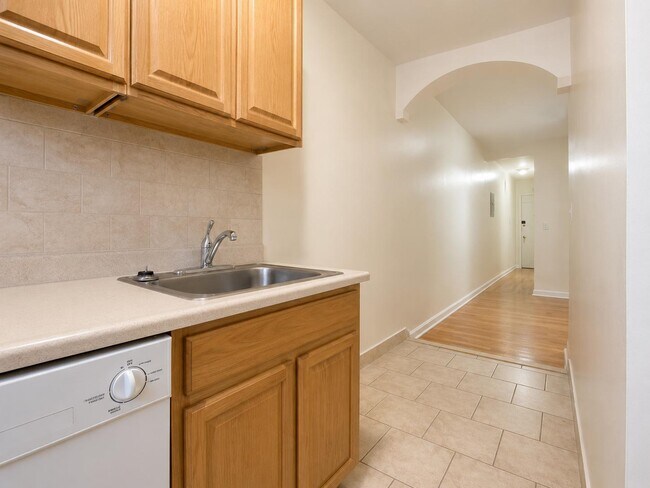 Floorplan - 3135 Broadway