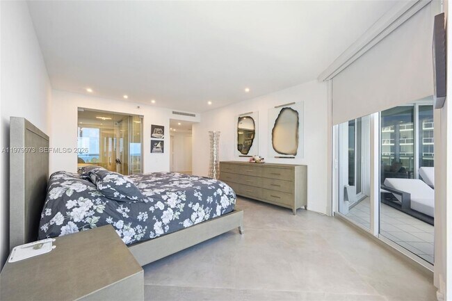 Building Photo - 3802 NE 207th St