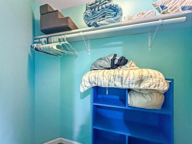 Building Photo - 9520 Seawall Blvd