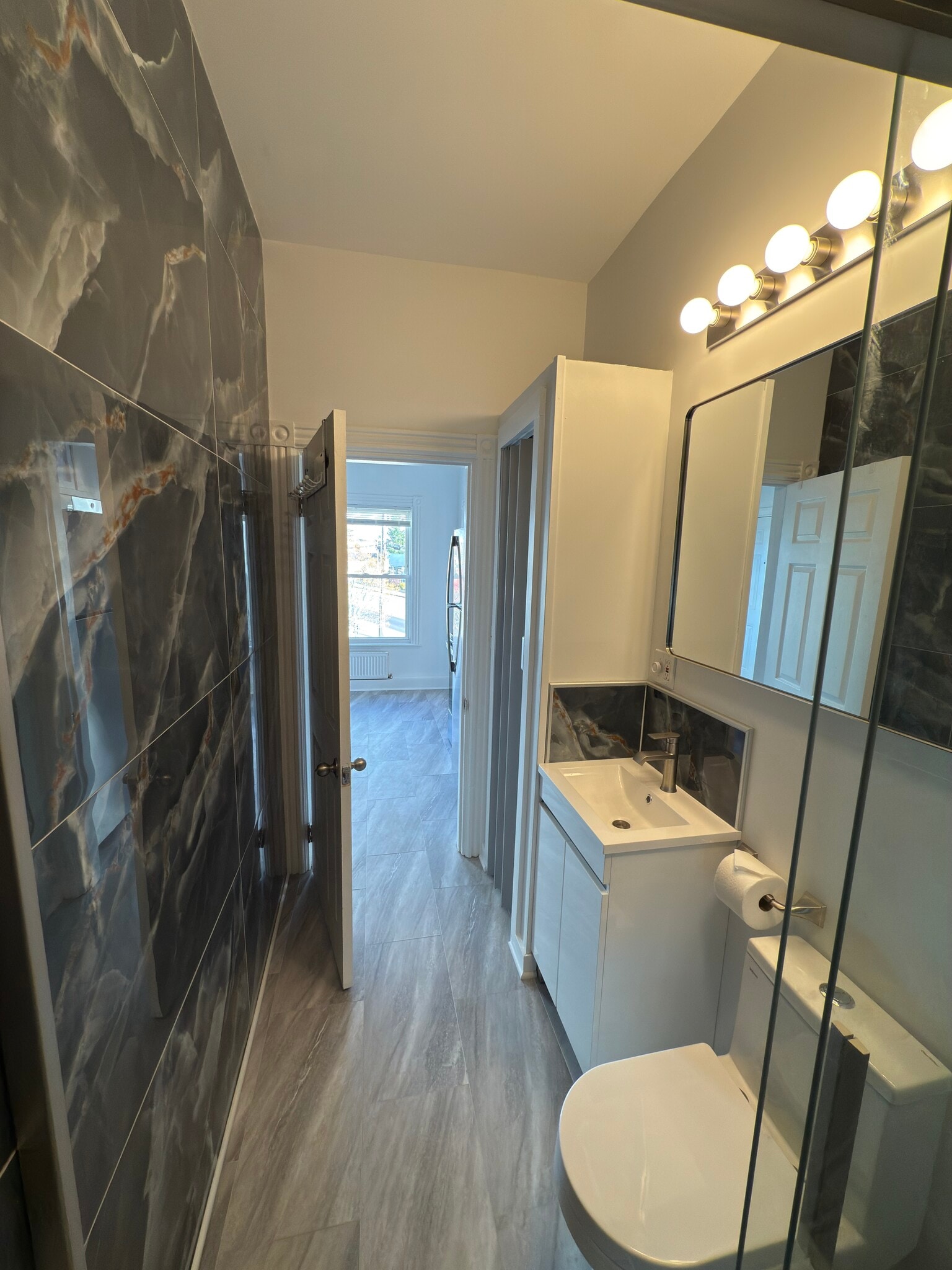 Building Photo - 1058 Forest Ave