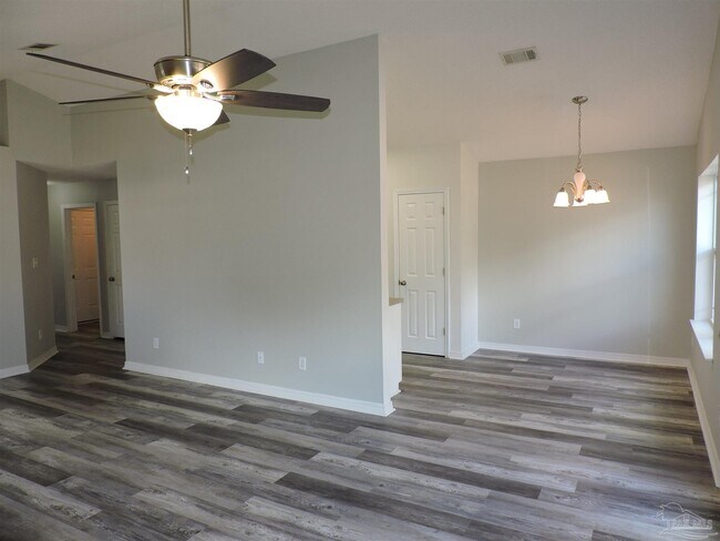 Building Photo - 3971 Sunny Manor Cir