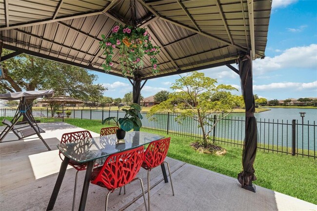 Building Photo - 26146 Travis Brook Dr