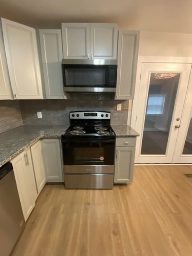 Building Photo - 575 Countrytown Dr