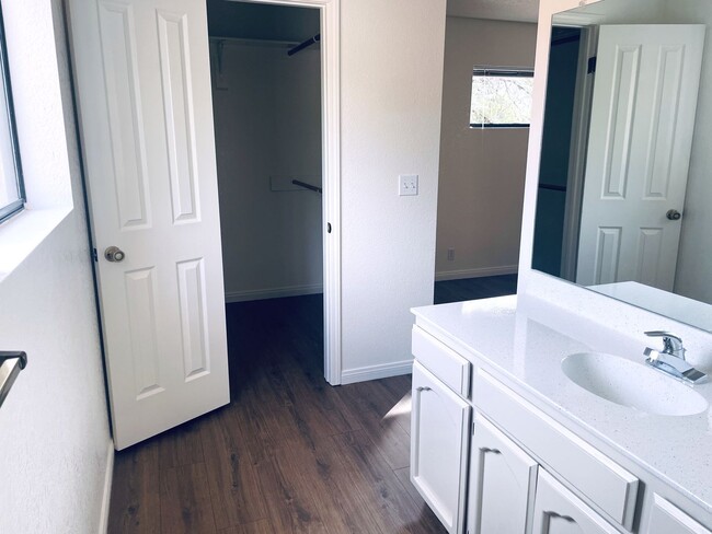 Building Photo - HOUSE - RED ROCK VIEWS - VILLAGE OF OAK CREEK