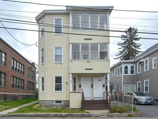 Building Photo - 78 Boisvert St