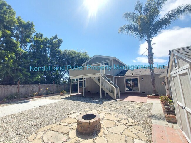 Building Photo - 5737 Soquel Dr