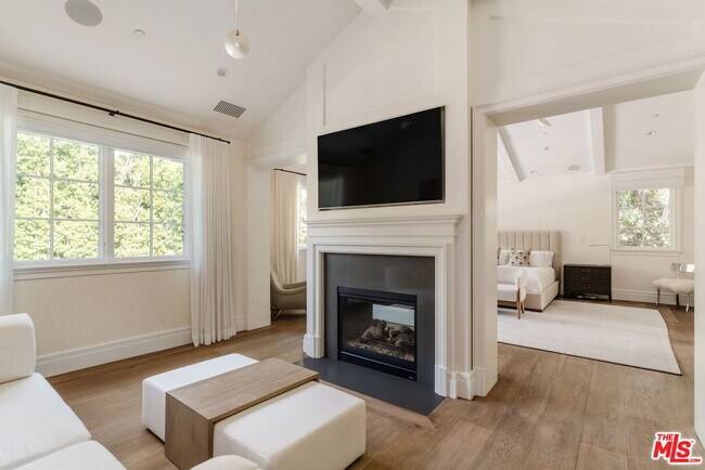 Building Photo - 957 Corsica Dr