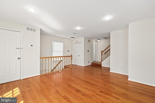 Building Photo - 4045 Chetham Wy