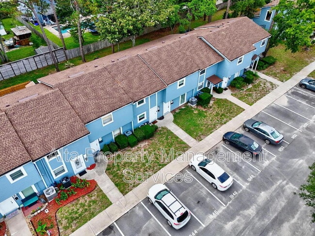 Building Photo - 1848 Willowood Dr