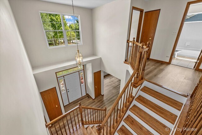 Building Photo - 2240 Barrett Dr