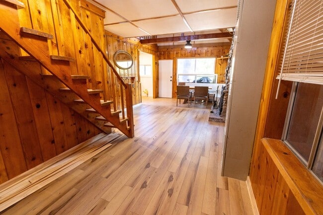 Building Photo - 2242 Deep Creek Dr