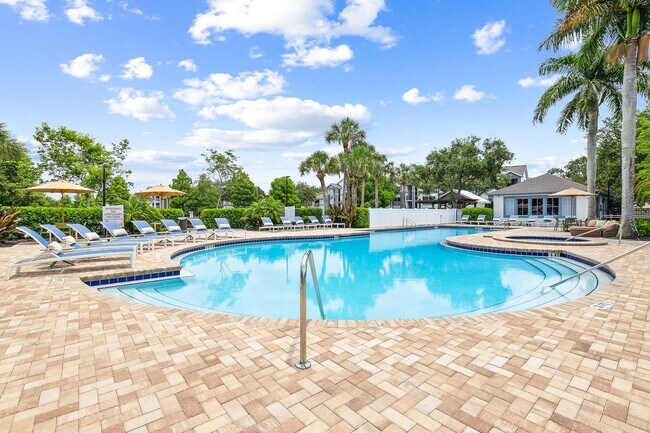 Building Photo - 1000 Marlin Lakes Cir