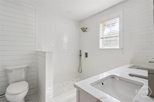 Building Photo - 2603 Livingston Ave