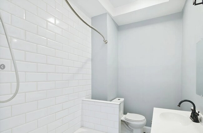 Building Photo - Renovated Grays Ferry Gem with Modern Charm