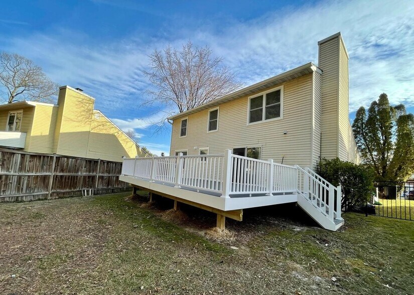 Building Photo - 4026 Jacinth Way