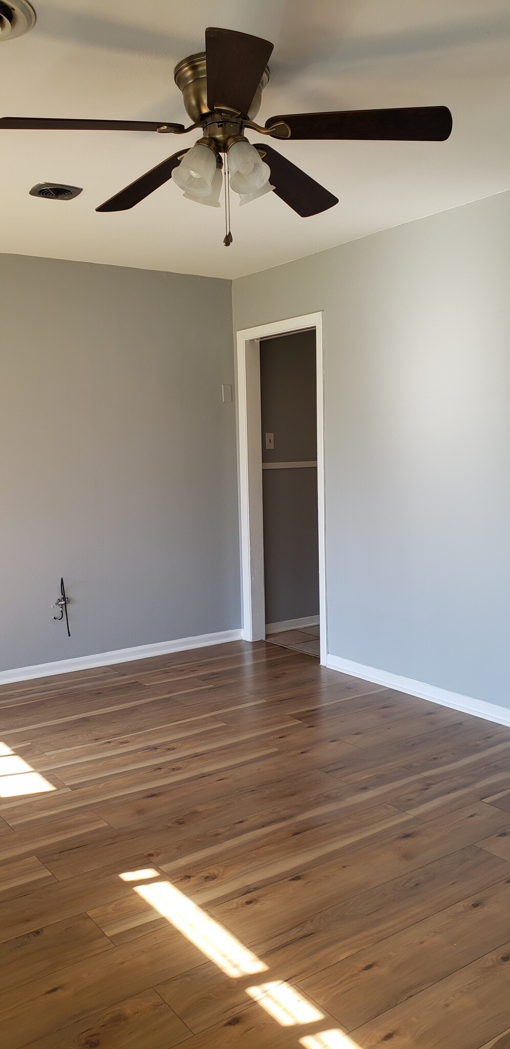 Livingroom - 4108 Parkway Dr