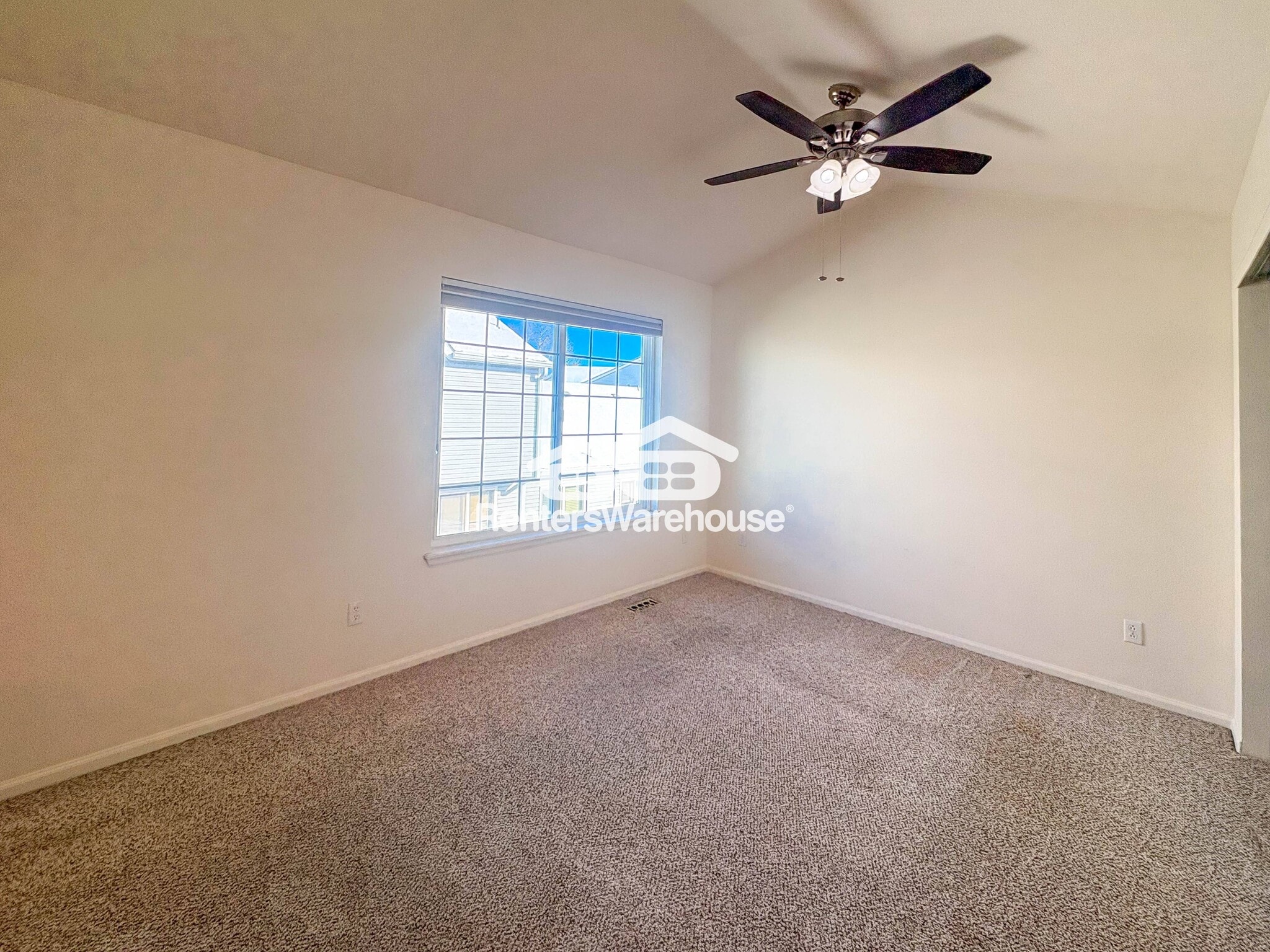 Building Photo - 4200 E 119th Pl